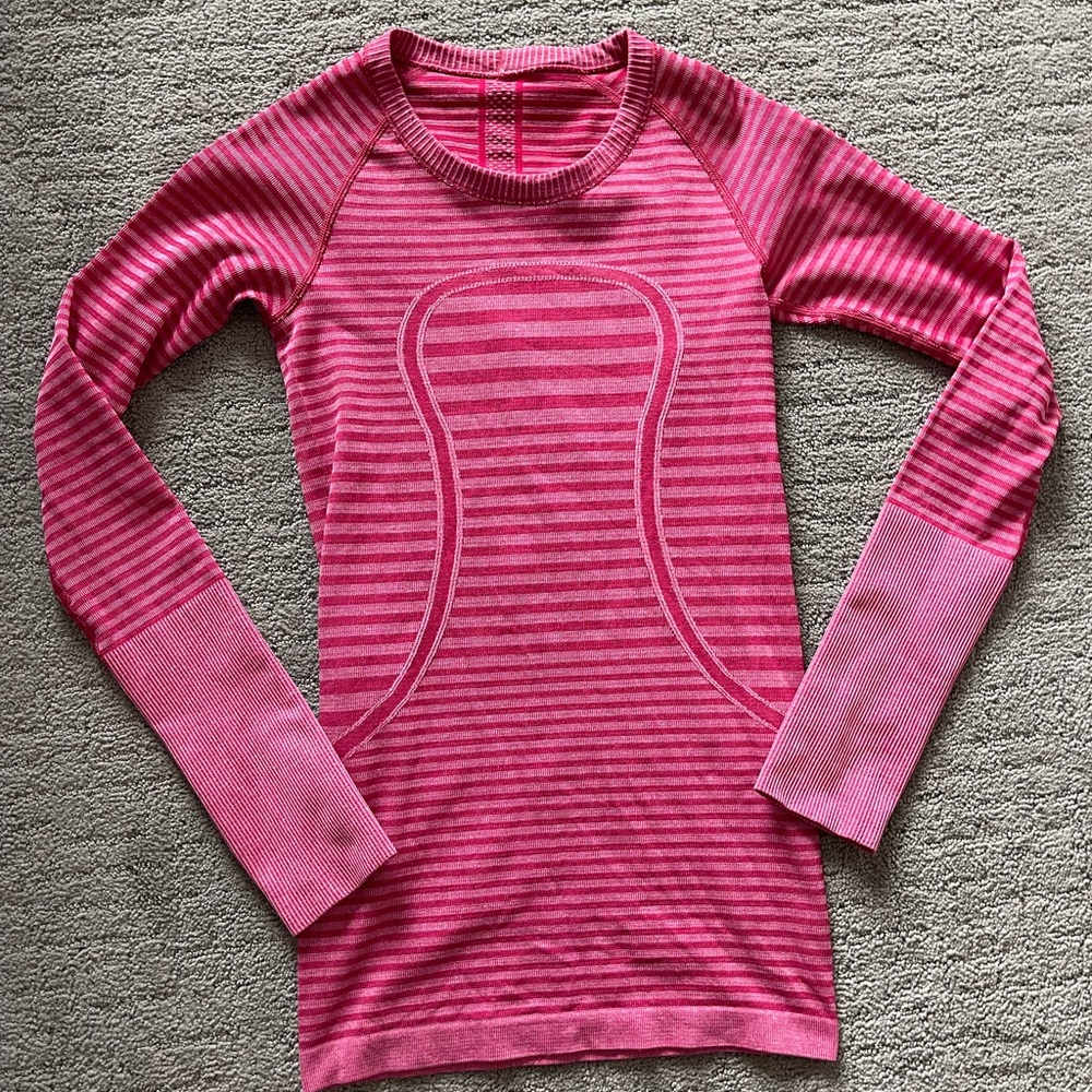 Lululemon pink striped swifty tech